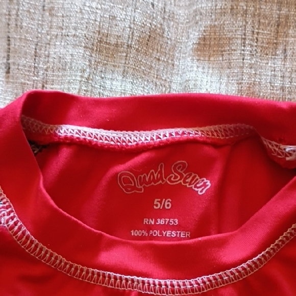 Wave Rider Red Shark Kids Rashguard - Picture 3 of 3